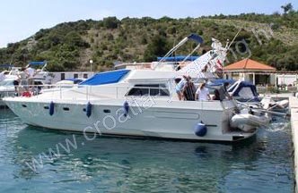 Ferretti 49